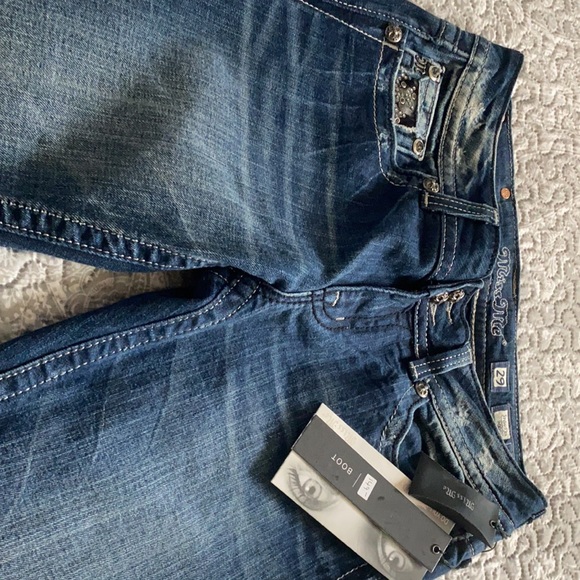Miss Me Jeans - Picture 4 of 4